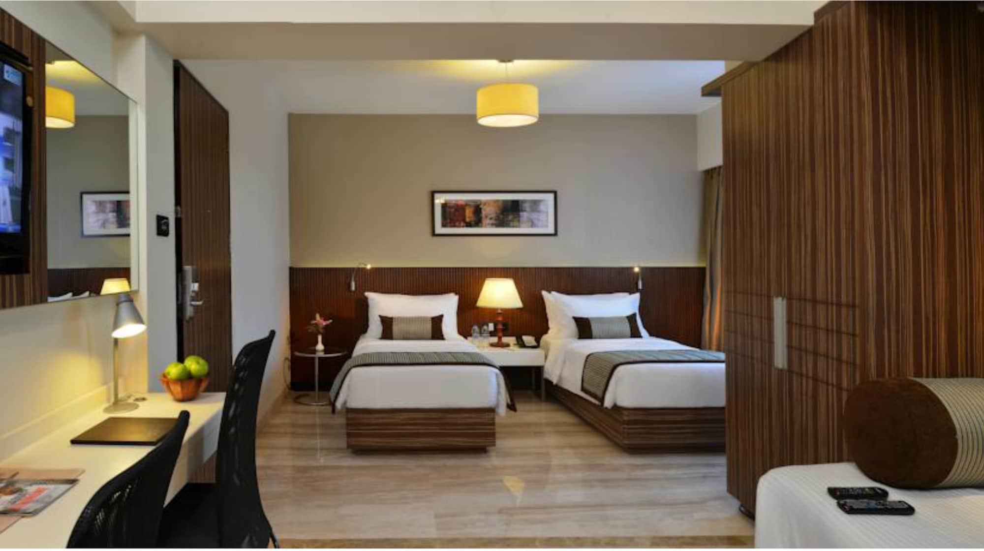 Residency Sarovar Portico Βομβάη Εξωτερικό φωτογραφία
