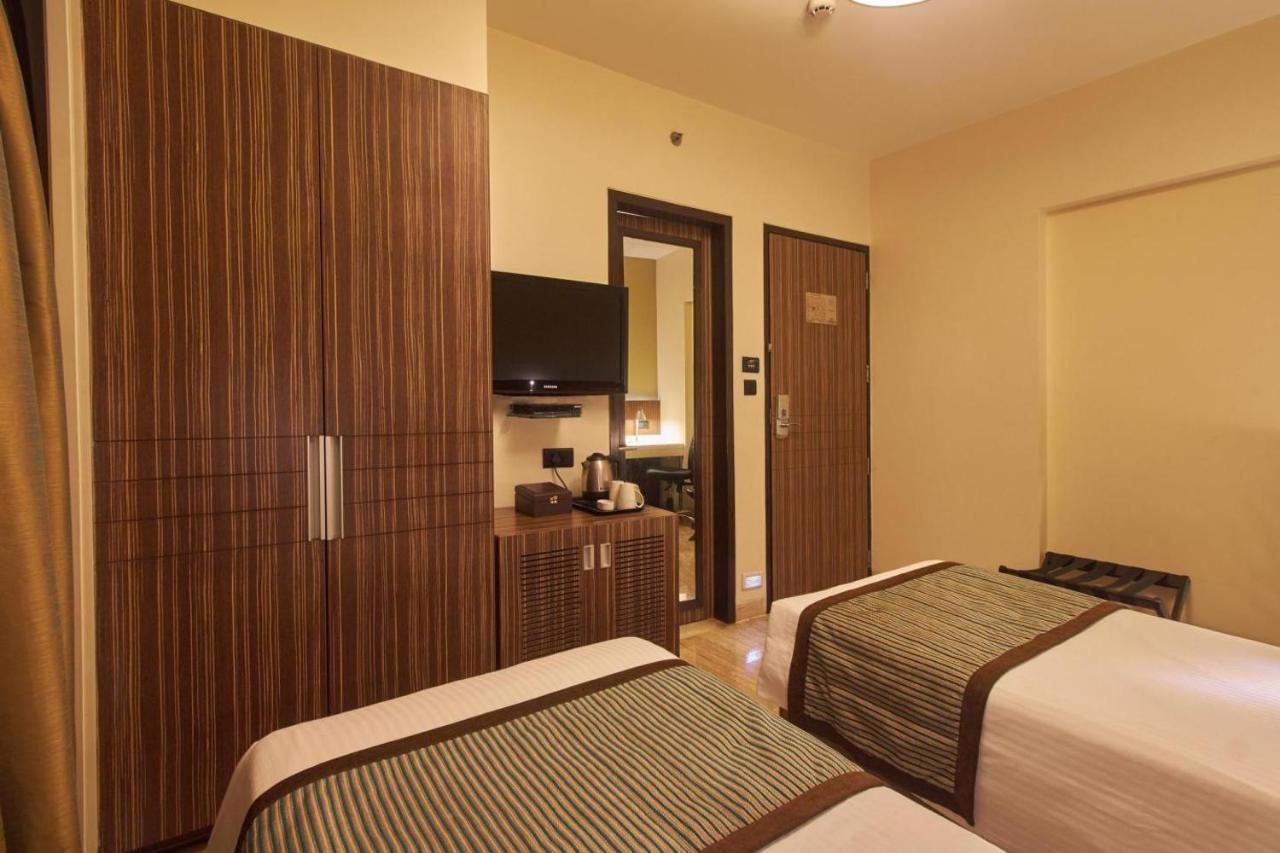 Residency Sarovar Portico Βομβάη Εξωτερικό φωτογραφία