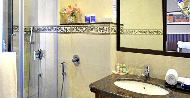 Residency Sarovar Portico Βομβάη Εξωτερικό φωτογραφία