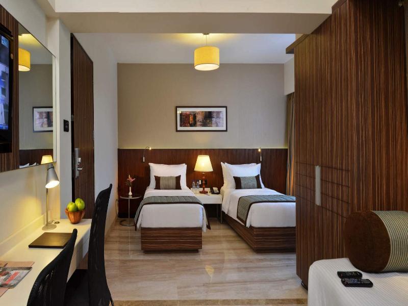 Residency Sarovar Portico Βομβάη Εξωτερικό φωτογραφία