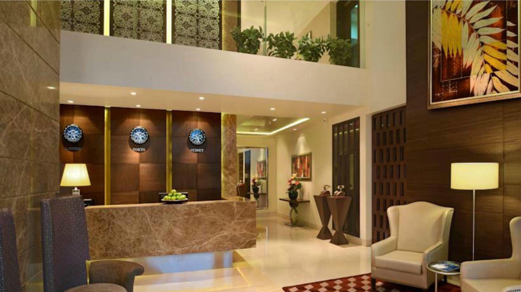 Residency Sarovar Portico Βομβάη Εξωτερικό φωτογραφία