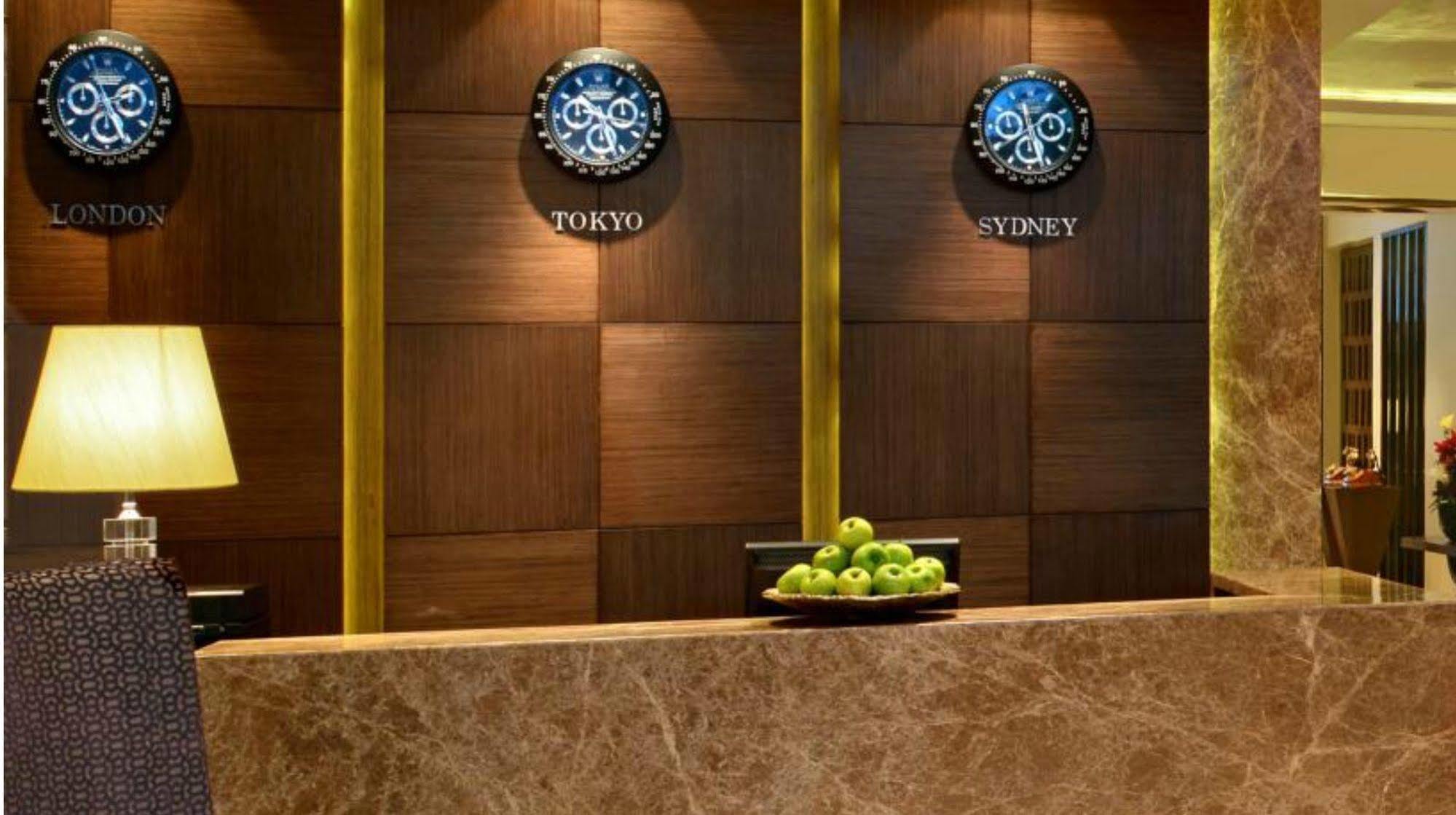 Residency Sarovar Portico Βομβάη Εξωτερικό φωτογραφία