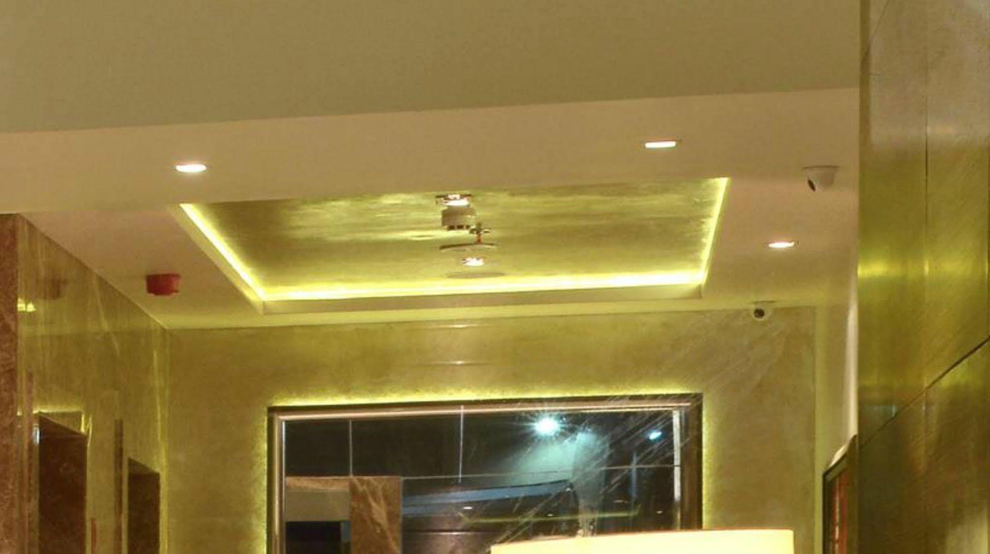 Residency Sarovar Portico Βομβάη Εξωτερικό φωτογραφία