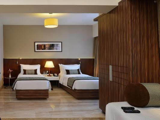 Residency Sarovar Portico Βομβάη Εξωτερικό φωτογραφία