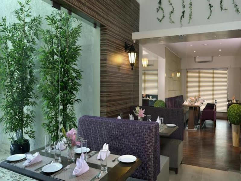 Residency Sarovar Portico Βομβάη Εξωτερικό φωτογραφία